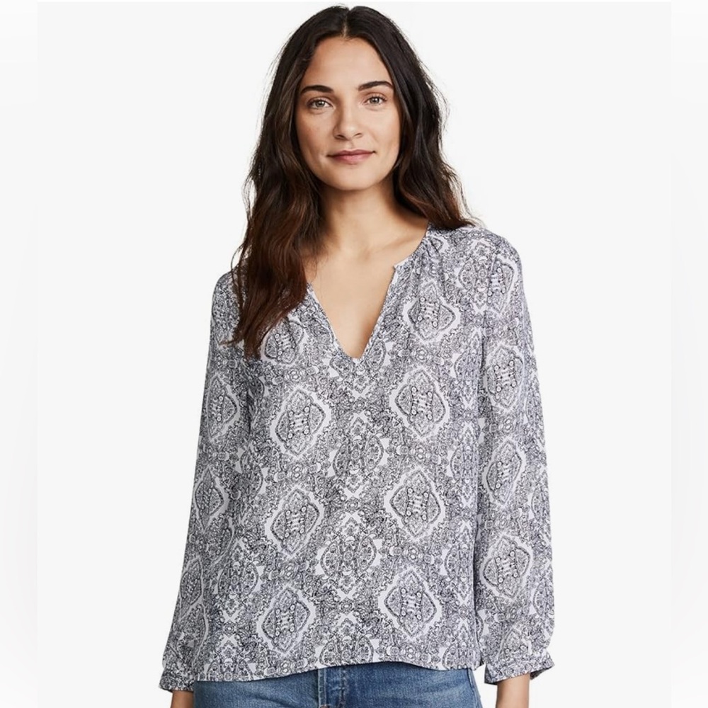 Joie Silk Women's top in Navy and Cream